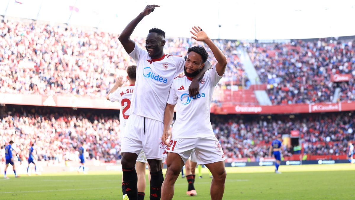 Sevilla roznesla Oviedo a uspěla po třech zápasech